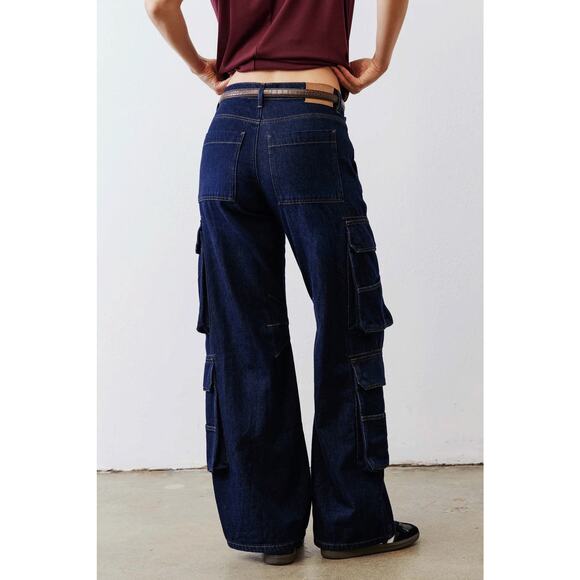 Ruti Off Duty Dark Denim Cargo Jeans - Size 4 - NWT - Picture 2 of 9